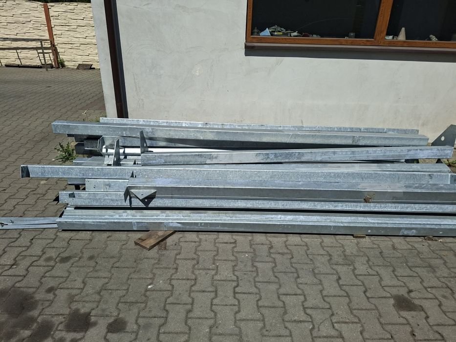 Konstrukcja garażowa