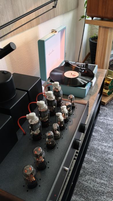 Програвач вінілу Lenco TT-110BUWH