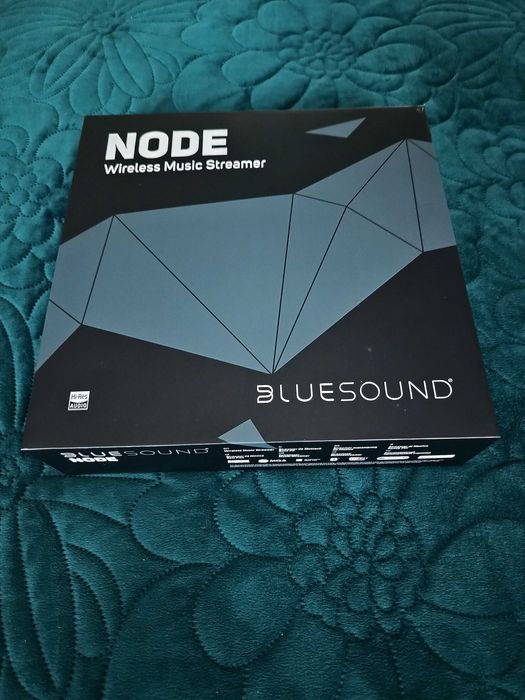Bluoesound Node wspaniały Streamer w białym kolorze