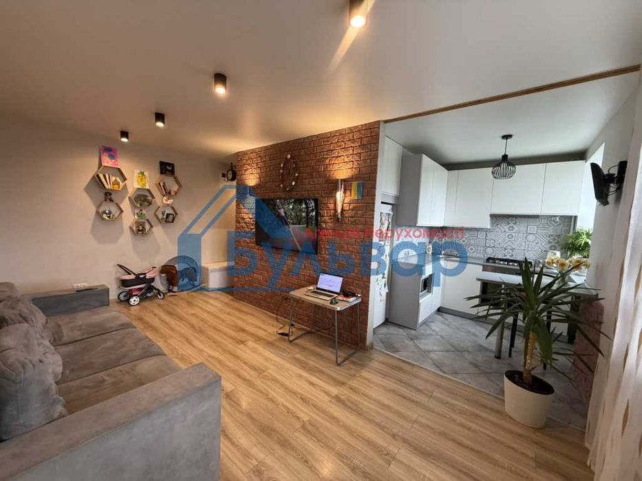 2к.квартира, Зигіна, цегла, з ремонтом