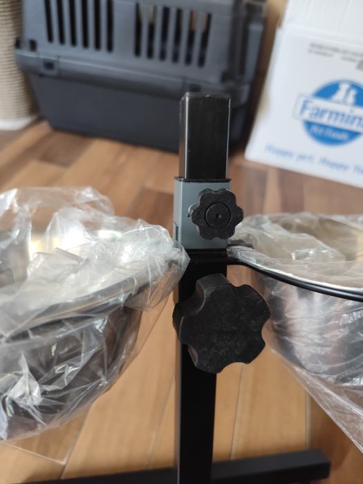 Miski dla psa AniOne 2 x 1,2 L + stojak