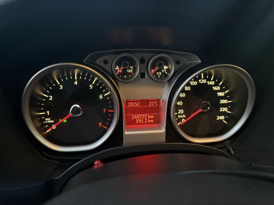 Продам Ford Focus 2 1.4 бензин