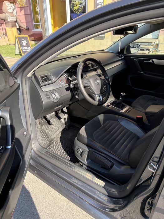 Volkswagen Passat 2011 VIN WVWZZZ3CZBP328519 фото оголошення 7 з 17