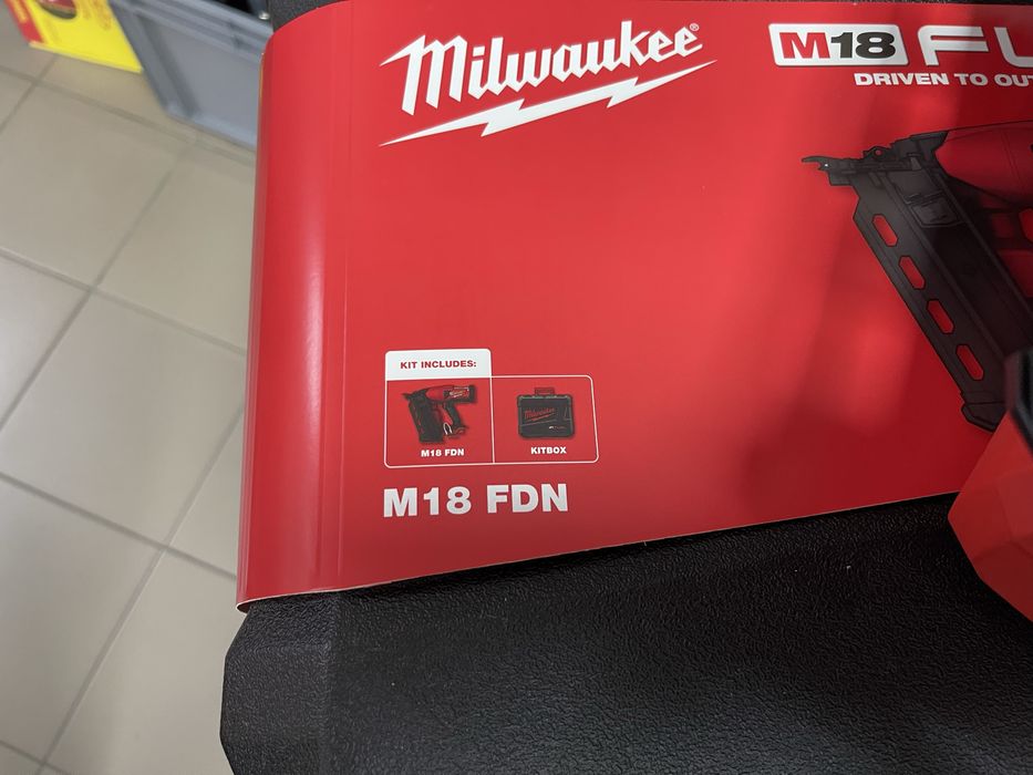 Milwaukee M18 FDN / нейлер Мілвокі для цвяхів до 92мм