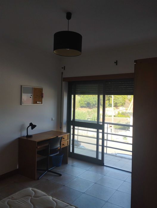 Arrendo dois quartos a estudantes em São Martinho do Bispo Coimbra
