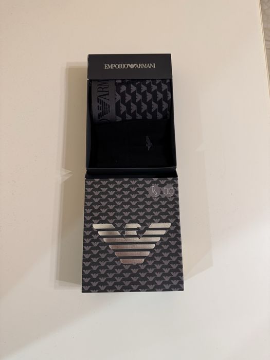 Emporio Armani комплект чоловічі труси та шкарпетки. Оригінал.
