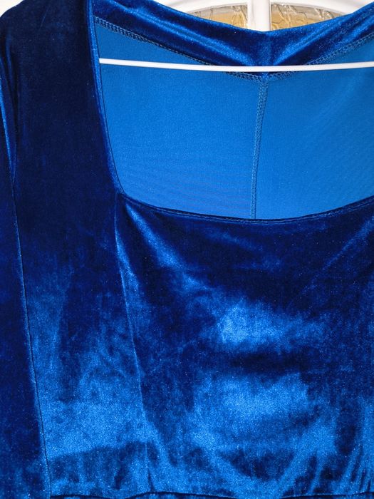 Оксамитова сукня максі