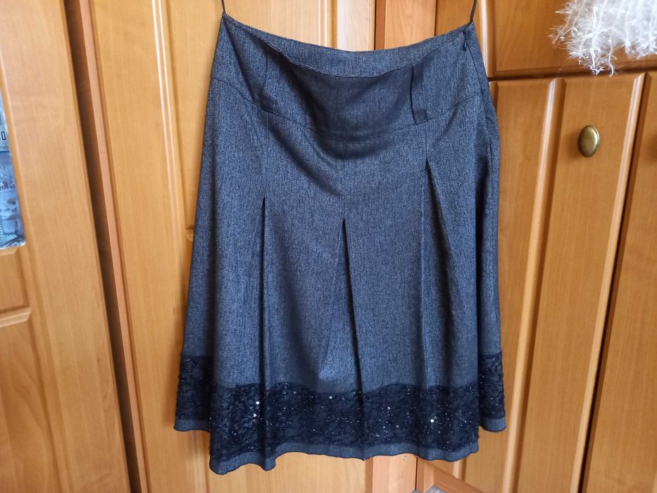 Plisowana spódnica czarny melanż 40/42