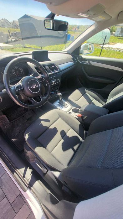 Piękne, białe Audi Q3 quattro automat