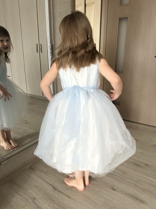 Сукня біля випускна,святкова пишна 122-128