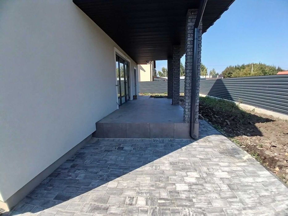 Продаж будинку с. Нове заг.пл. 188м.кв. 5 кімнат 6 соток