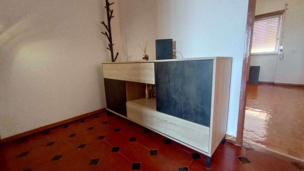 Aparador / Móvel de sala - Como Novo