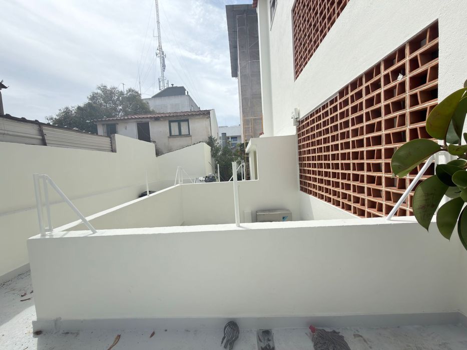 Paint work and construction