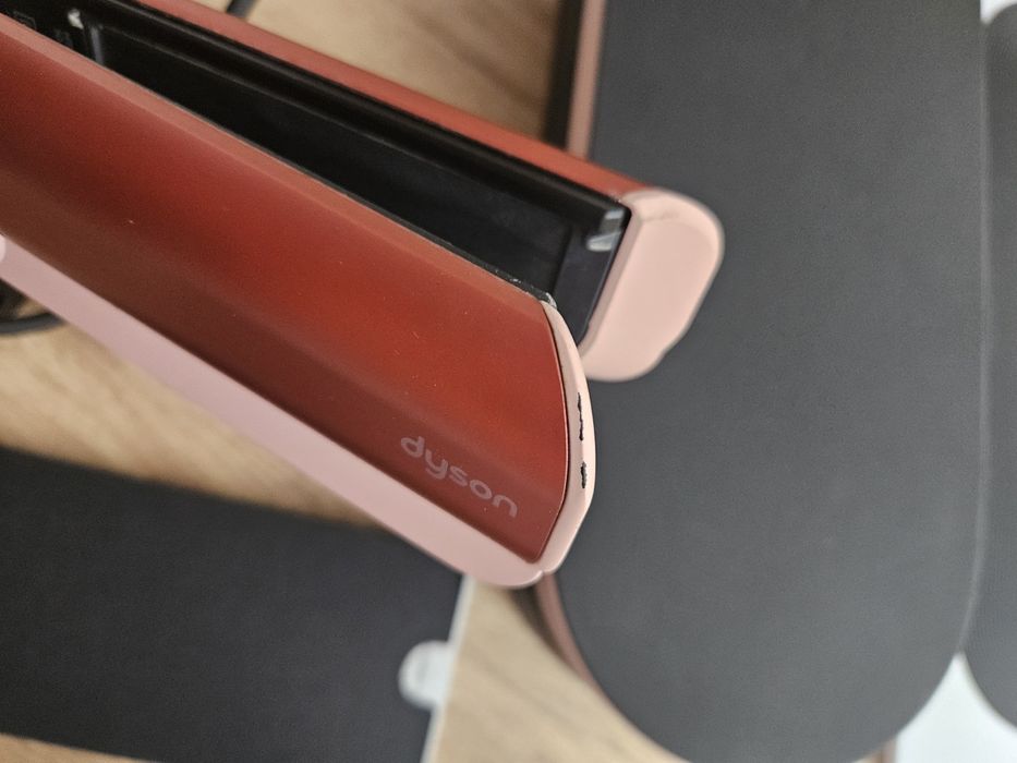 Aeroprostownica Dyson Airstrait truskawkowy brąz