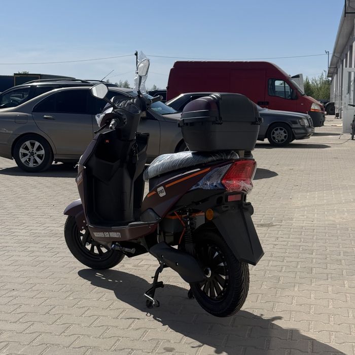 Електроскутер IDemo AeroX PRO MR150-LFP