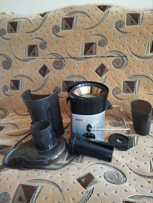 Соковижималка на запчастини, 550W,  531грн.