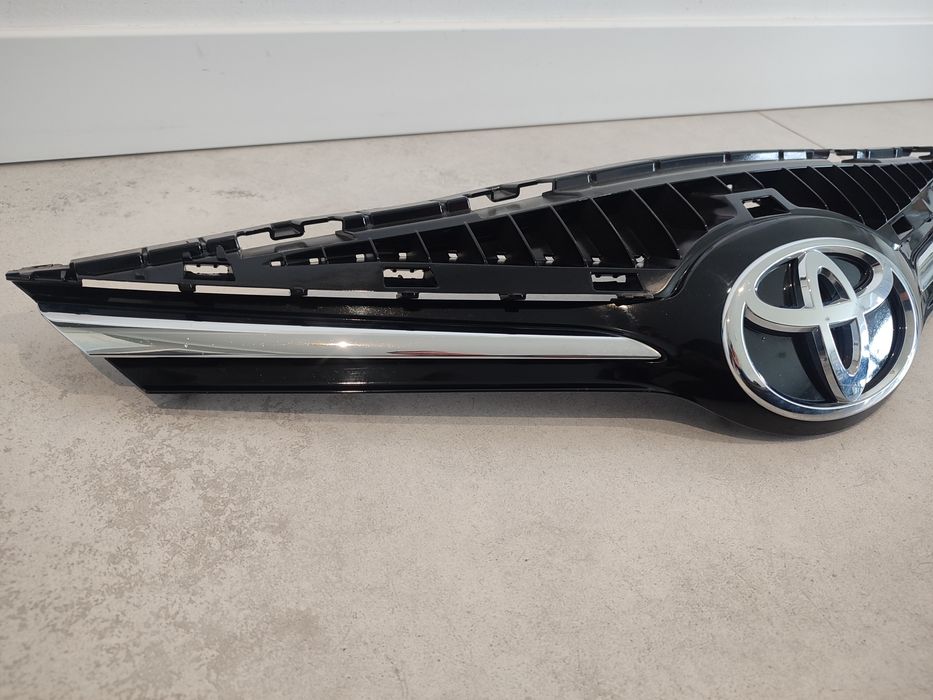 Grill Atrapa Toyota Avensis T27 Lift 15r+Oryginał