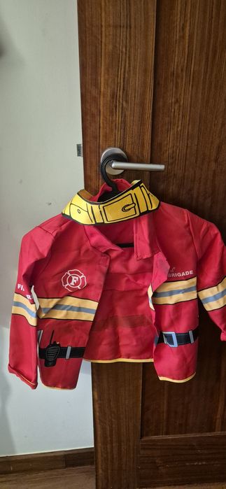 Casaco e cinto bombeiro