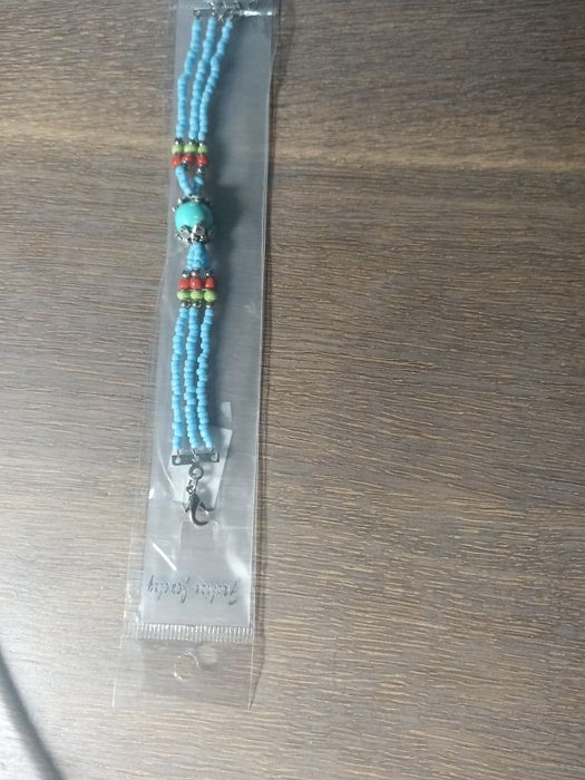 Pulseira azul com missangas, fashion jewelry