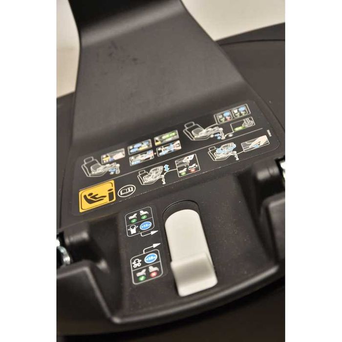 Maxi Cosi Pebble 360 z bazą Familyfix 360 - NIEMALŻE JAK NOWY!