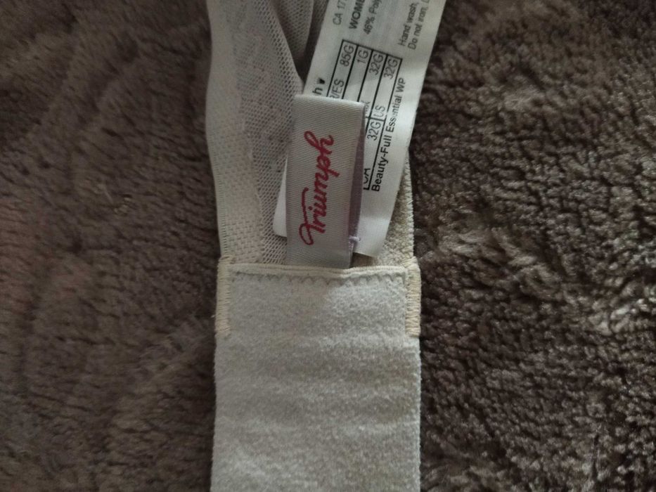 TRIUMPH-śliczny biustonosz 70G