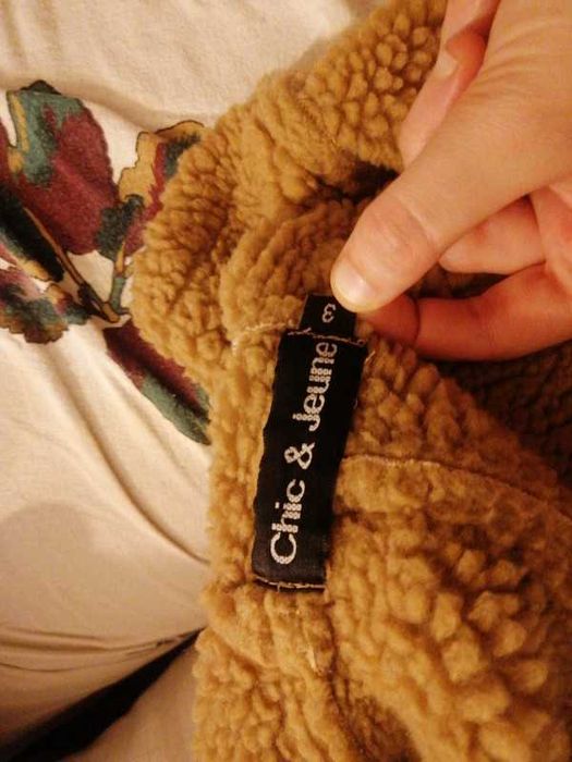 Casaco sem mangas peludo