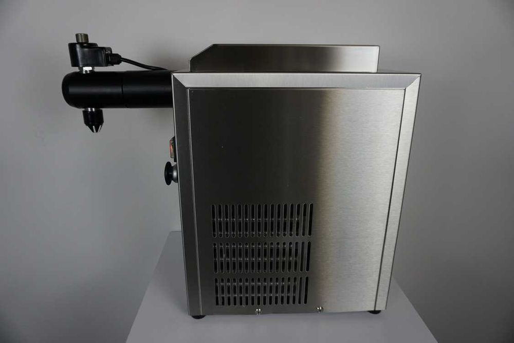 Automat do bitej śmietany Sanomat Euro-Piccolo 1,5L w stanie idealnym