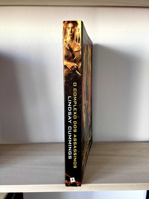 O Complexo dos Assassinos de Lindsay Cummings