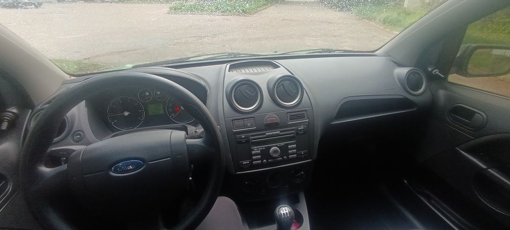 Ford fiesta 2007г