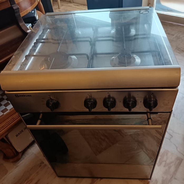 Fogão a gás com forno Meireles