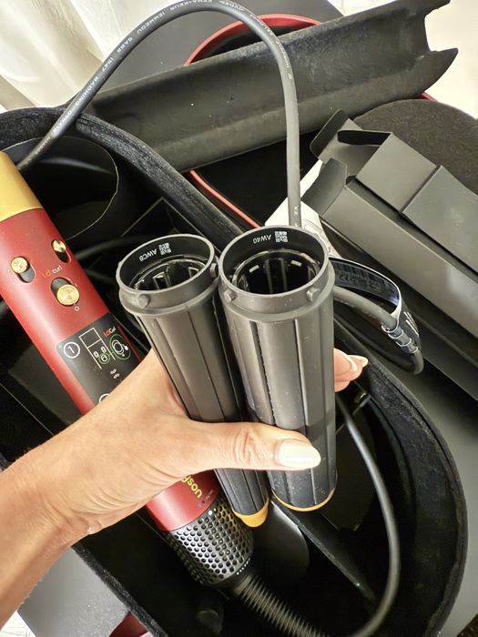 Продам Dyson airwrap I.D. HS08