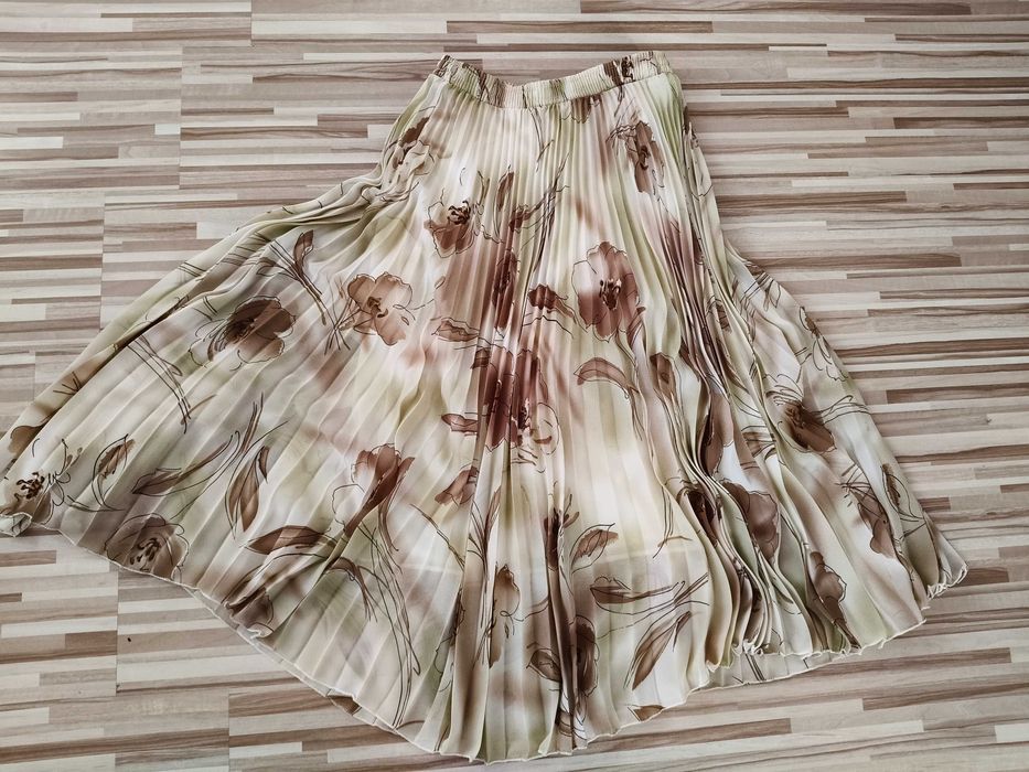 Kwiatowa spódnica plisowana, midi, M, Libaas