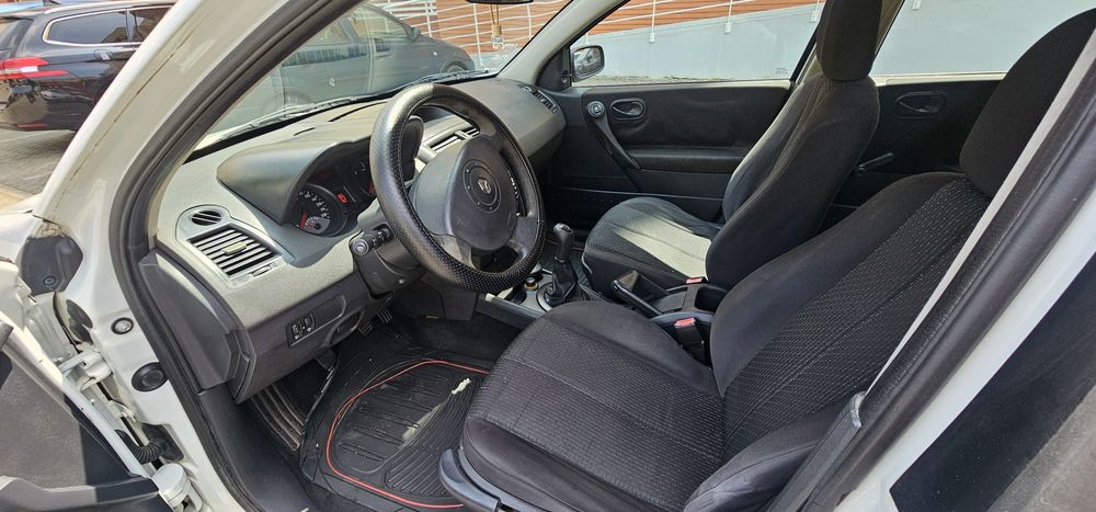 Renault Megane 1.5 dci impecável 05