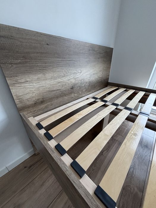 Łóżko 120x200 ze stelażem