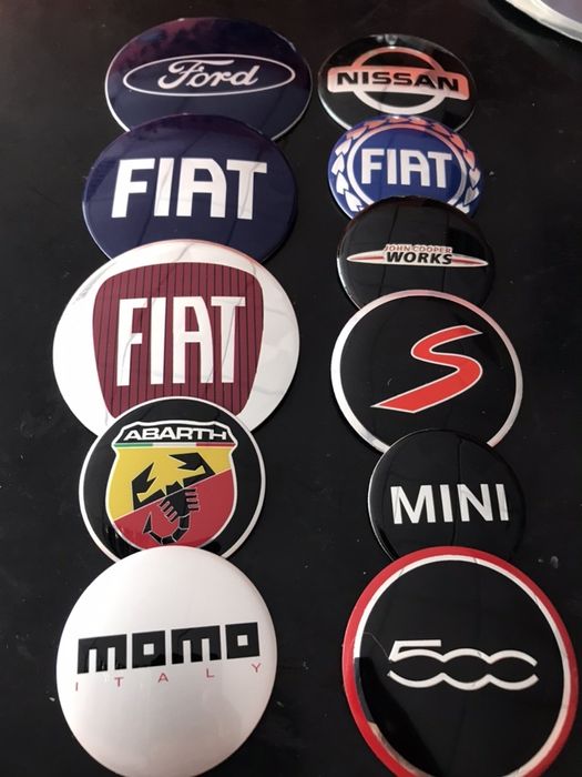 Centros de jantes universais e emblemas