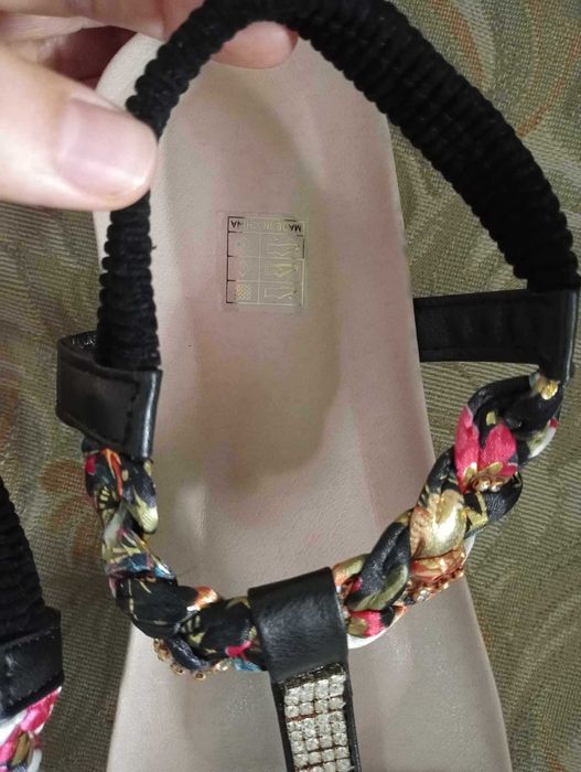 S_001 | Sandálias Planas para Mulher | Novas