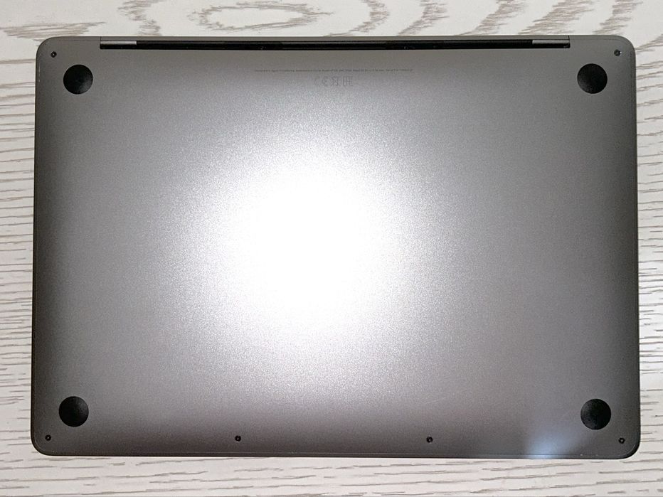 MacBook Pro 13” (Modelo A1708, 2017) — 16GB RAM — Space Gray