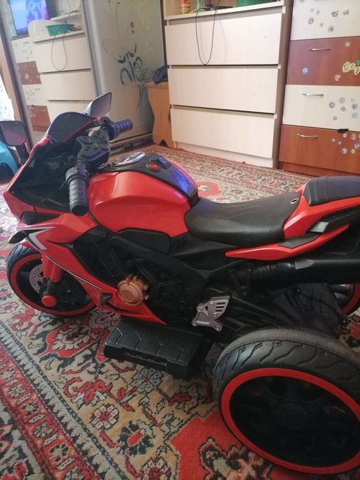 Продам ел. Мотоцикл дитячий