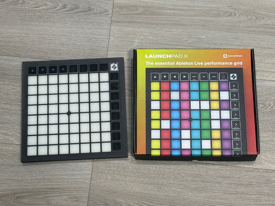 Novation Launchpad X - Kontroler MIDI, Stan Super / Pudełko