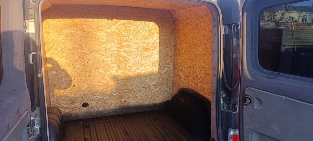 Продам Renault Trafic 8мест