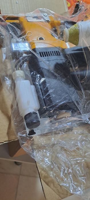 PROMOÇÃO Máquina de coser sacos, lonas, etc. ...