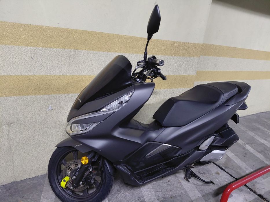 Honda pcx  2020 com revisão e pneus novos