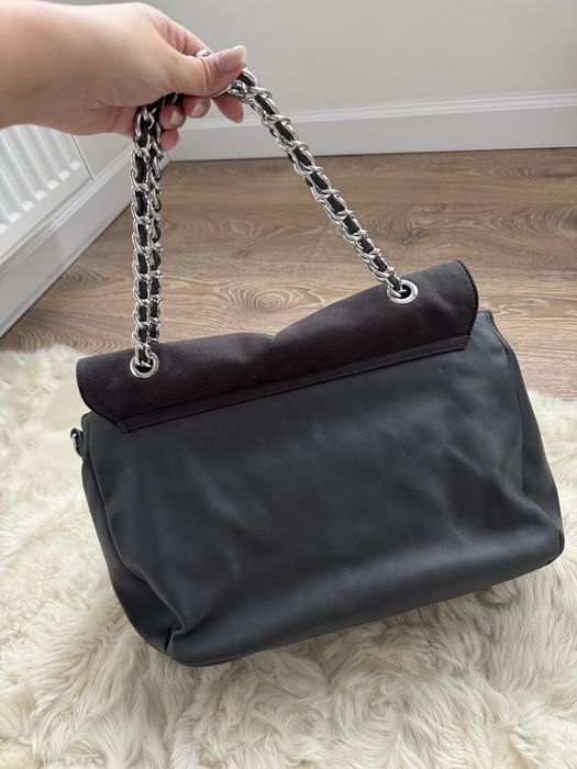 Трендова сумка з ручками ланцюжками