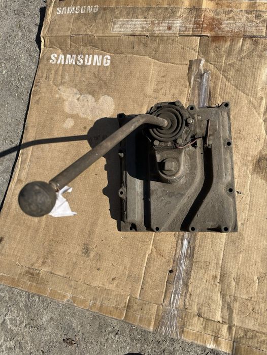 Кришка кпп мтз 80 . 82