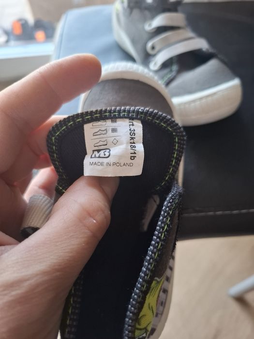 Trampki wyższe rozm.26