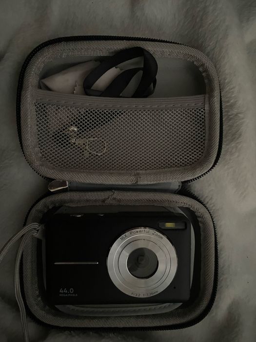 фотоапарат новий