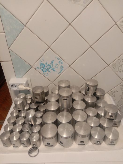 Поршня и кольца Карпаты,Муравей, Минск, Восход,Верховина,Урал ,Крот