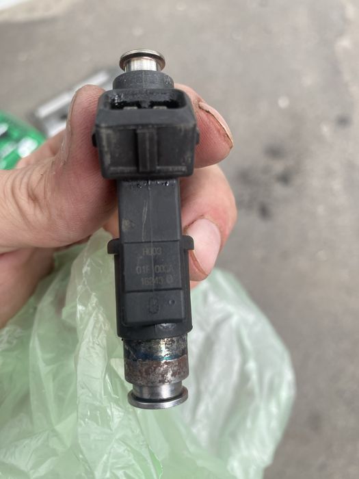 Продам форсунки пежо 407 2.0