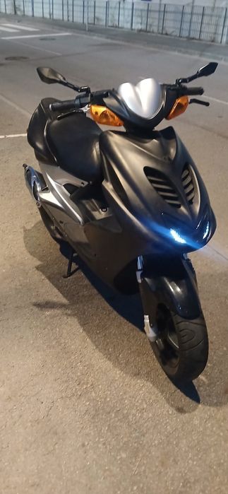 Vendo yamaha Aerox, Piaggio zip