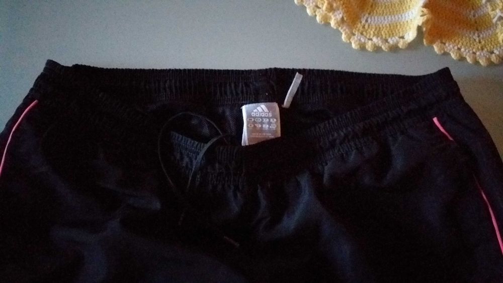 Calças ADIDAS climalite  forradas n 44 como novas